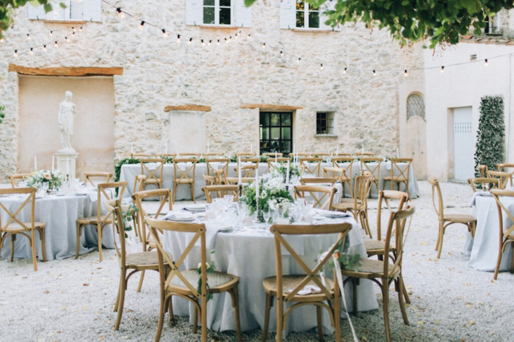 Outdoor-wedding-in-France-101